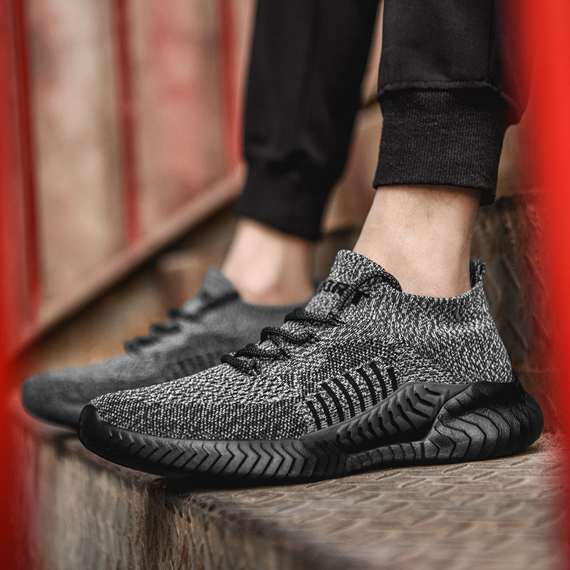 Hollowed-out running shoes